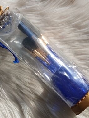 Avon Vintage 1993 NEW with Box Cobalt Blue Makeup Brushes 90s Beauty Brush Set